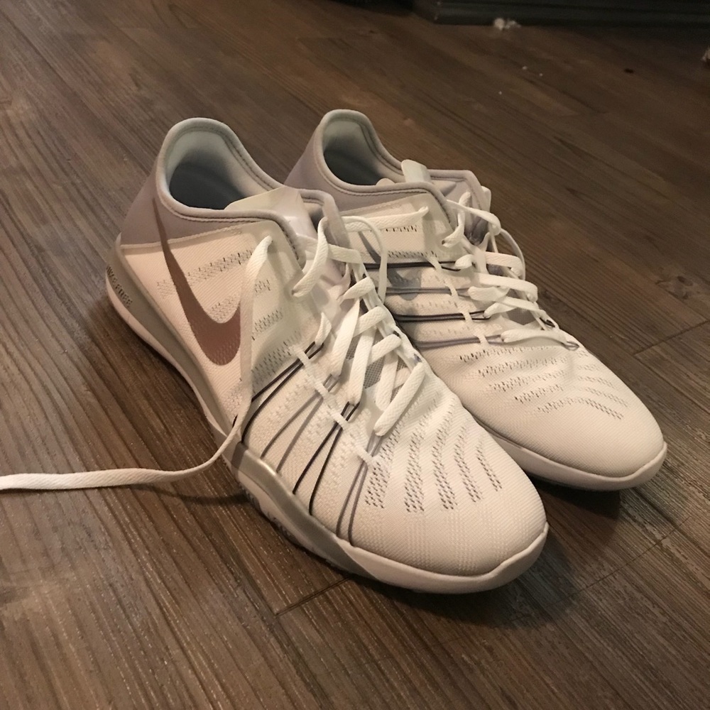 Brand new Nike Free TR tennis shoes