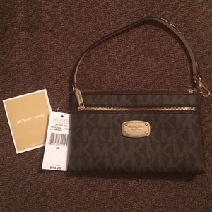 Michael Kors Large Wristlet  NEW with Tags