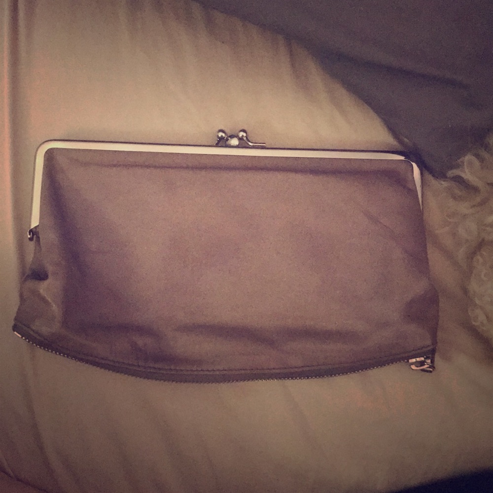 Hobo Clutch