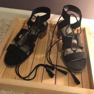 Black sandal
