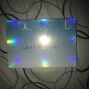 Moonchild highlighter
