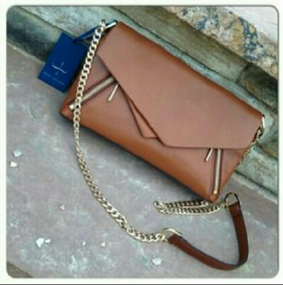 Pour la Victoire Clutch/Crossbody bag