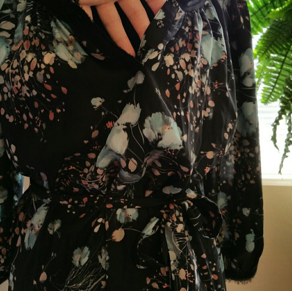 LC LAUREN CONRAD DRESS - Picture 3 of 3