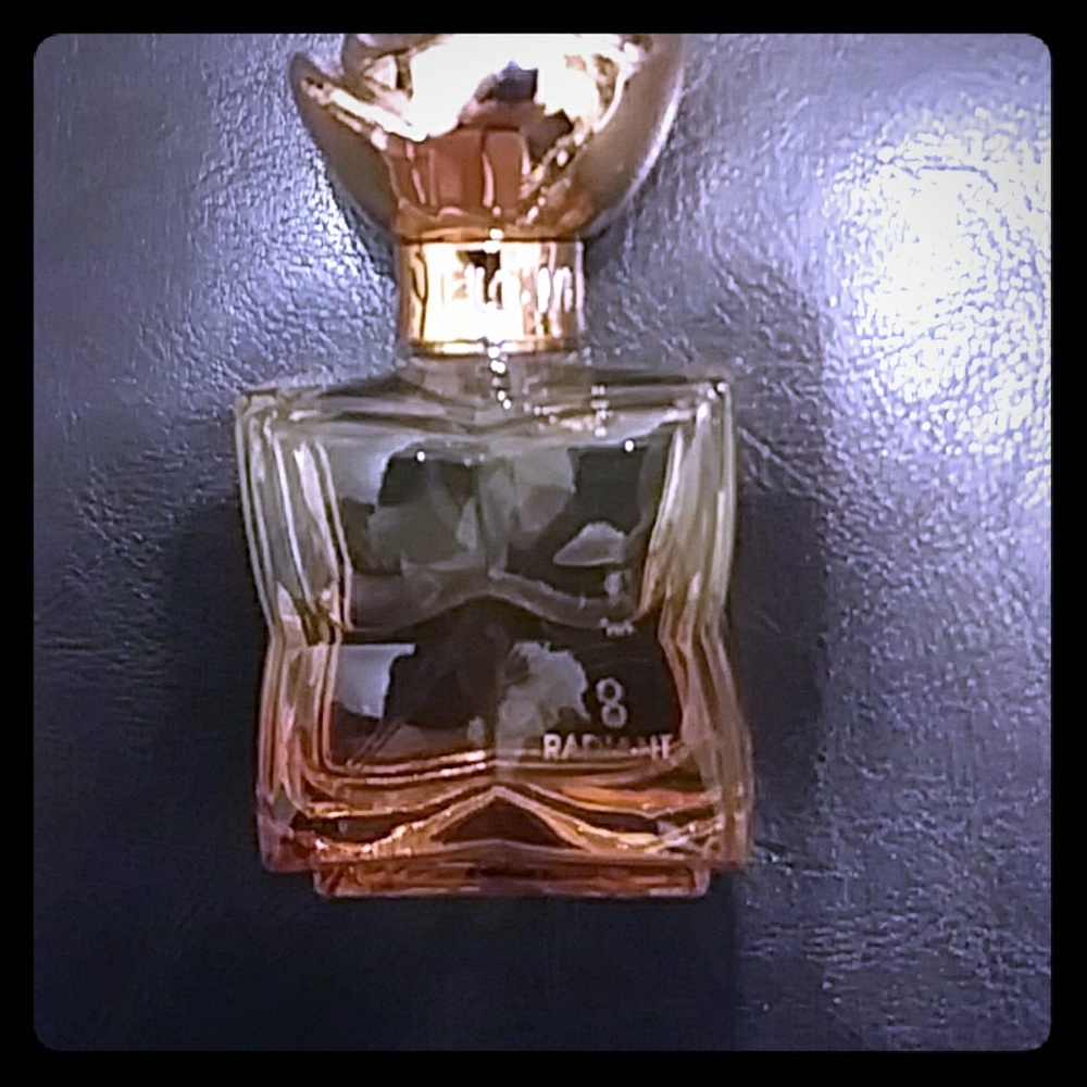Drew Barrymore Flower Radiance
