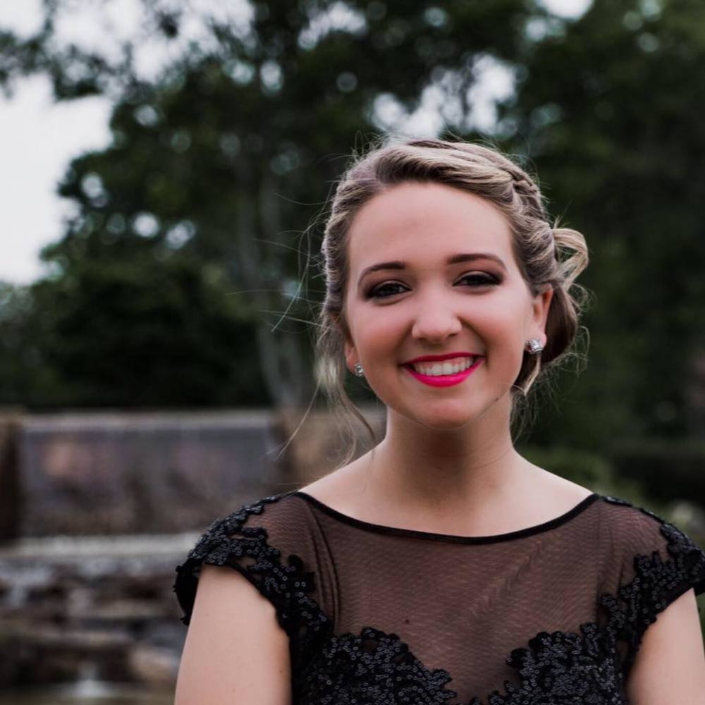 Meet your Posher, Lauren