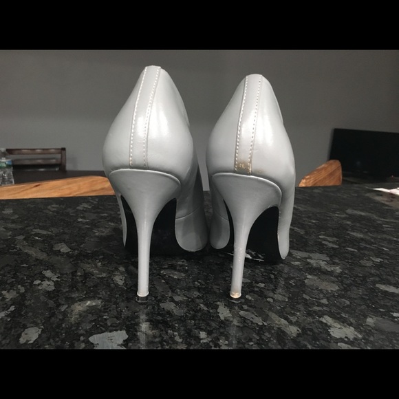 Steve Madden gray Heel 7.5 - Picture 7 of 7