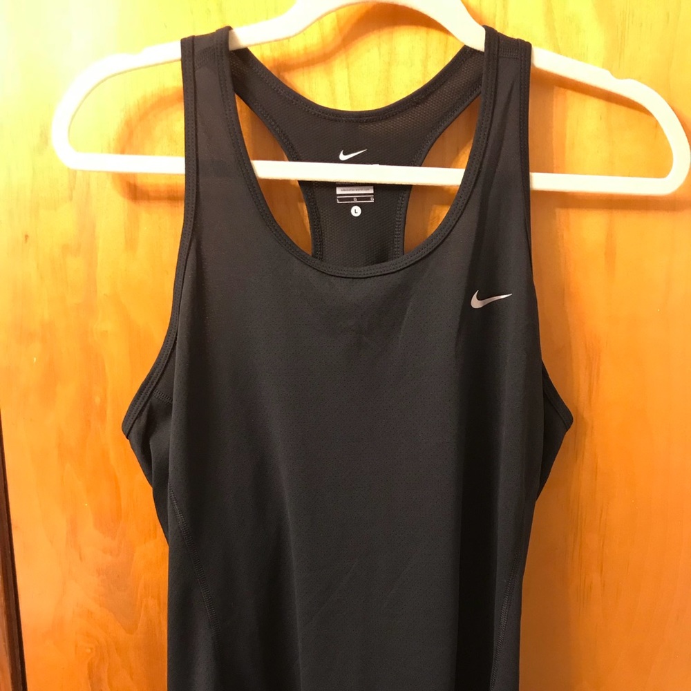 Nike tank