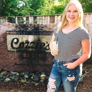 Meet your Posher, Jenna
