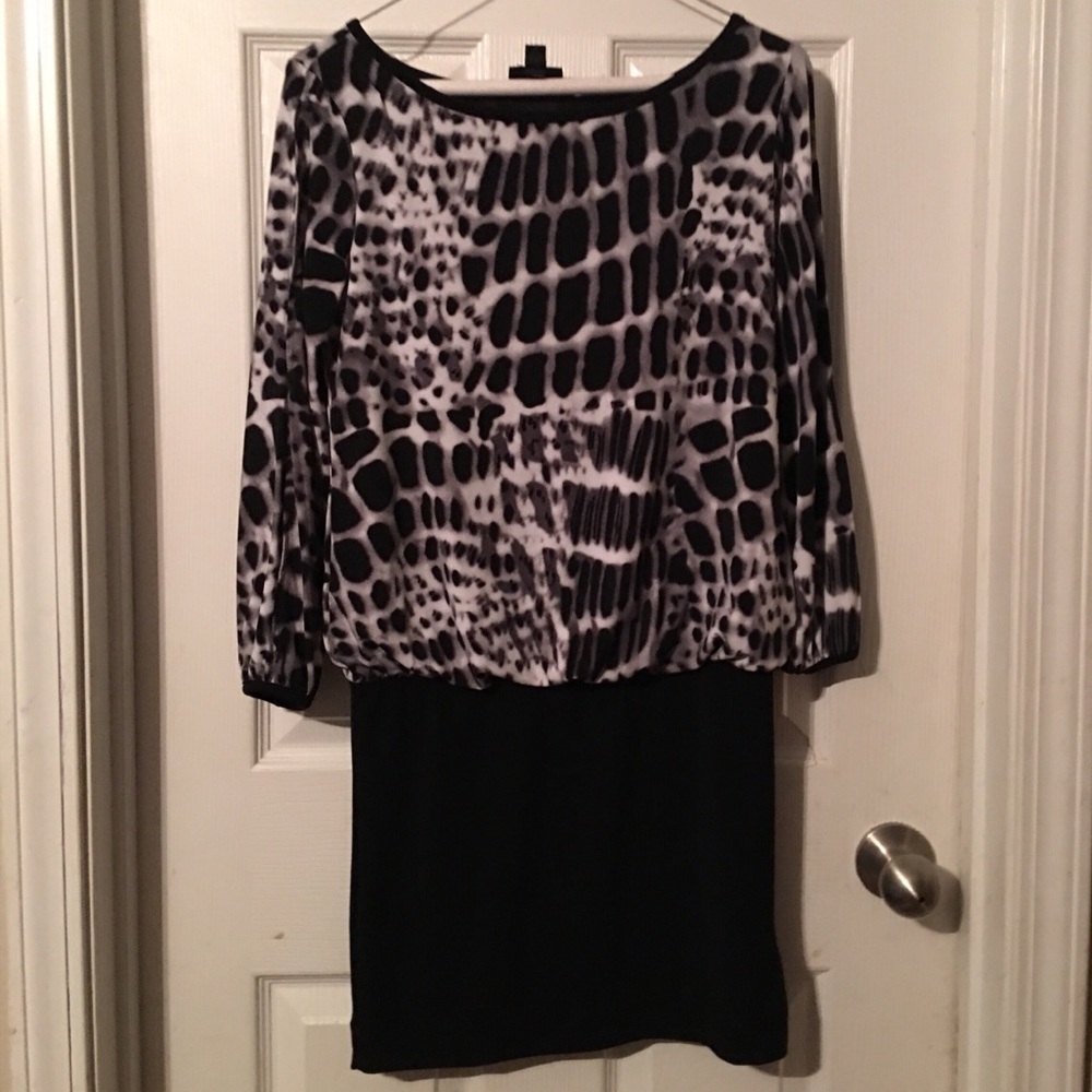 Nicole mini long sleeve dress