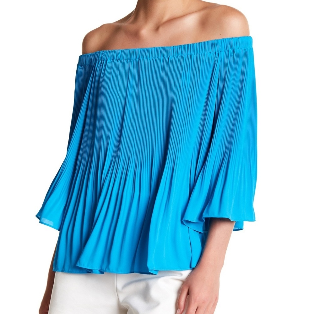 VINCE CAMUTO Accordion Bell Sleeve Blouse