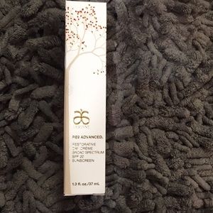Arbonne RE9 Advanced Restorative Day Cream NEW!!