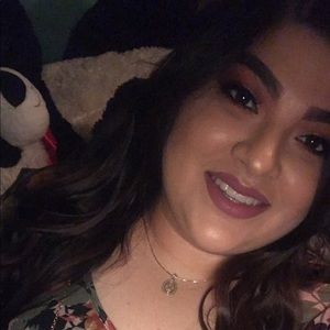 Meet your Posher, Vanessa