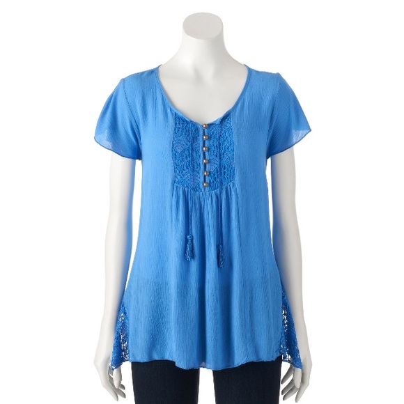 World Unity Crochet Handkerchief Tee - Picture 1 of 3