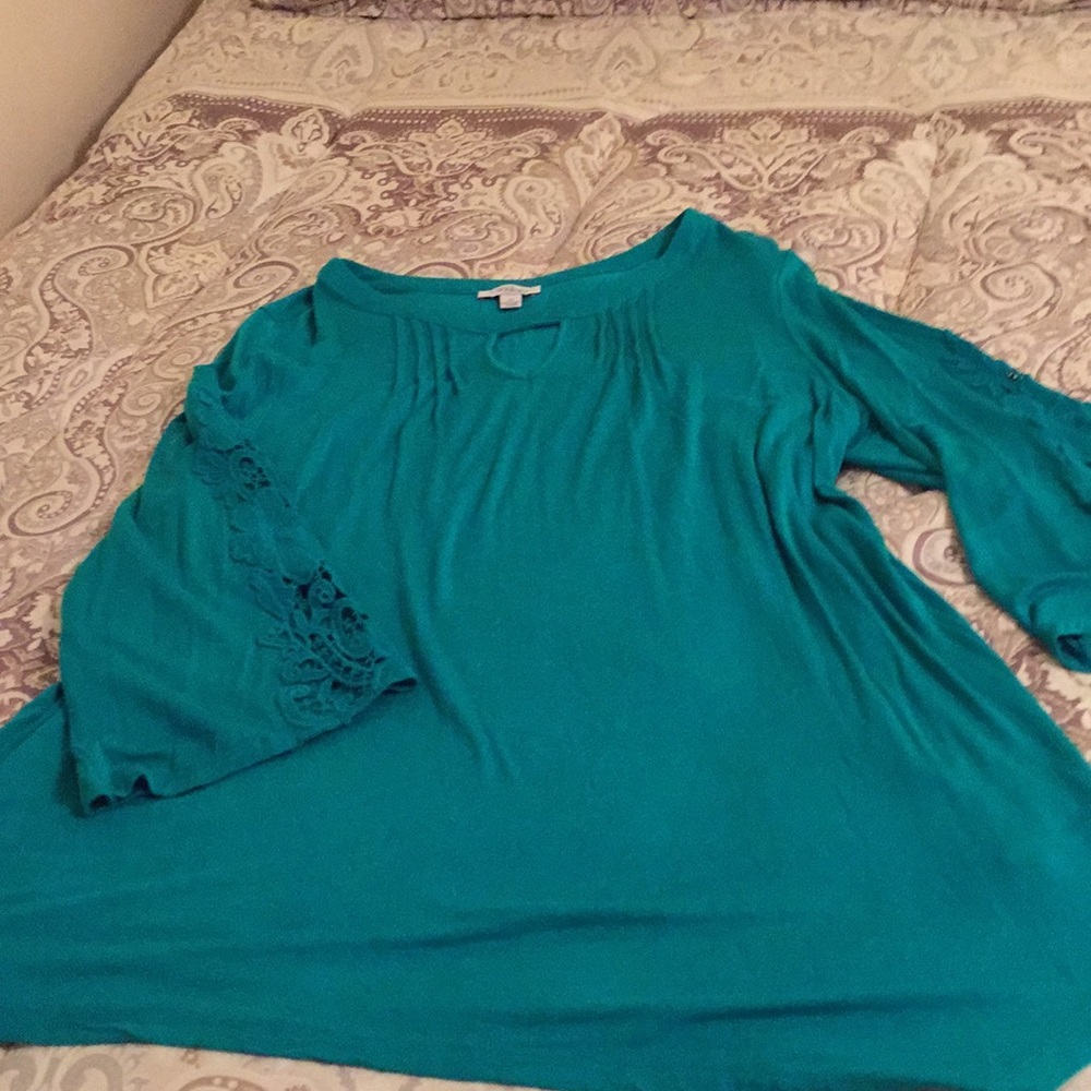 NWOT TEAL INDIGO TOP.. Very soft like butter top