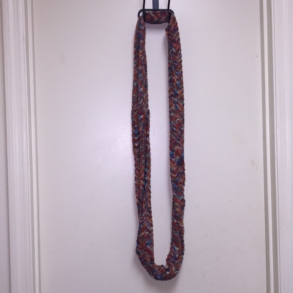 Scarf - Picture 1 of 2