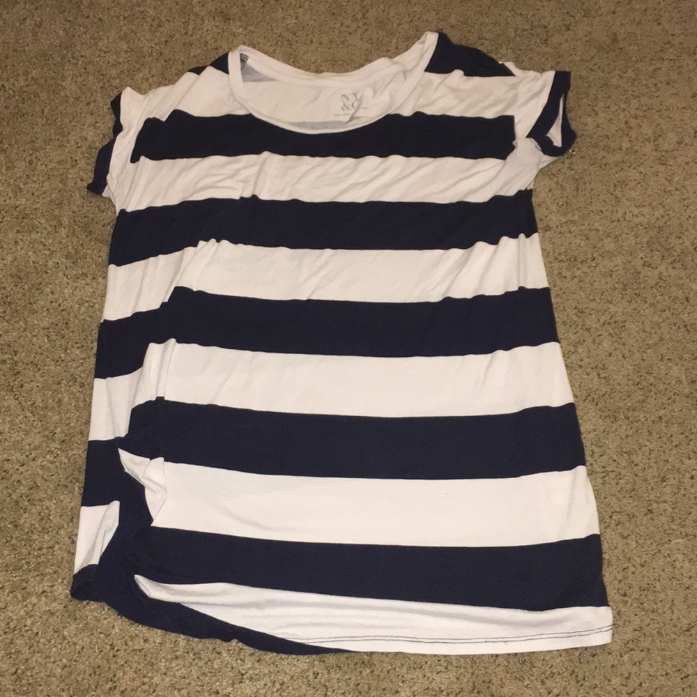 New York & Company blue and white top