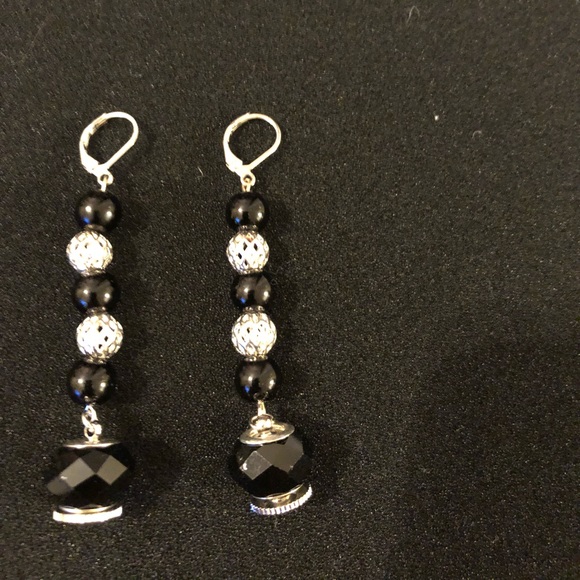 Black and silver plated drop earrings - Picture 1 of 2