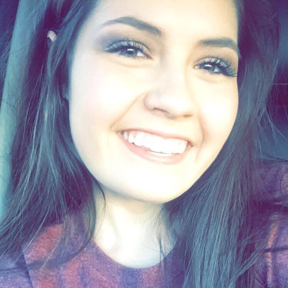 Meet your Posher, Amanda - Picture 1 of 1