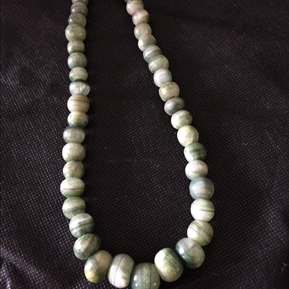 Vintage green jade necklace