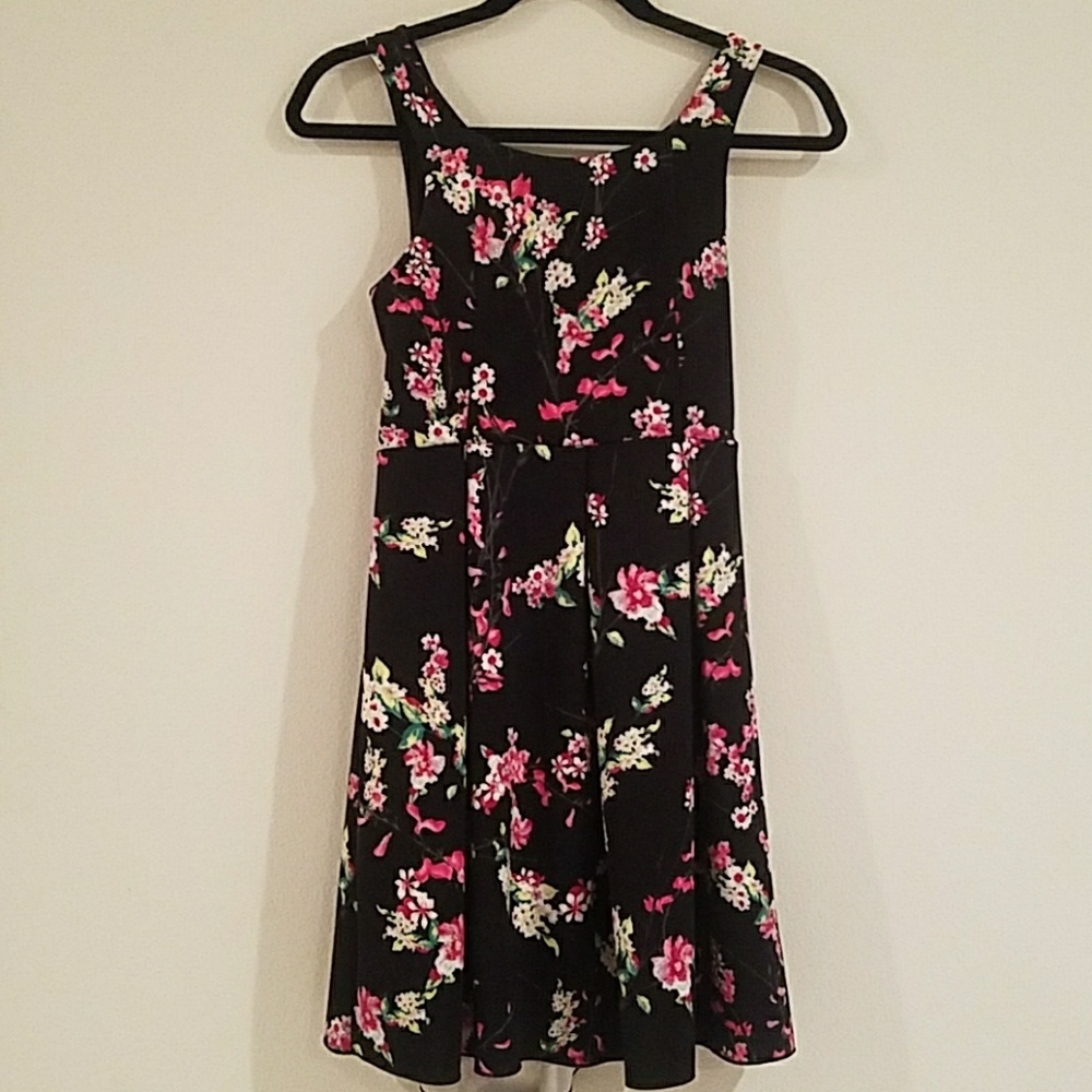 EUC Floral Express Mini Dress