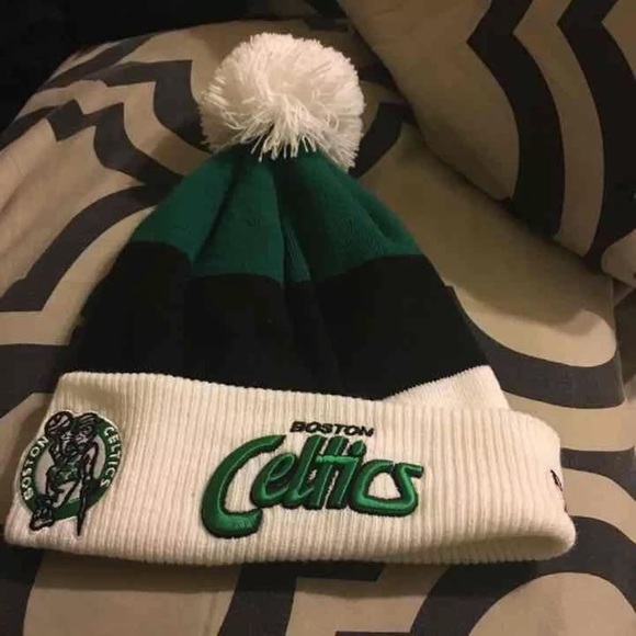 celtics pom pom hat