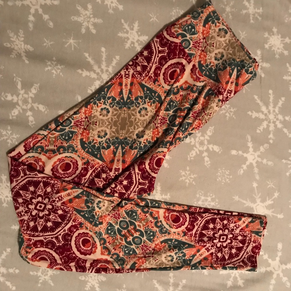 EUC “Dobby” Leggings OS Lularoe