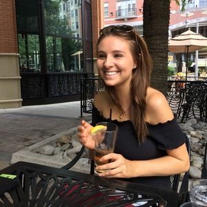 Meet your Posher, Andrea