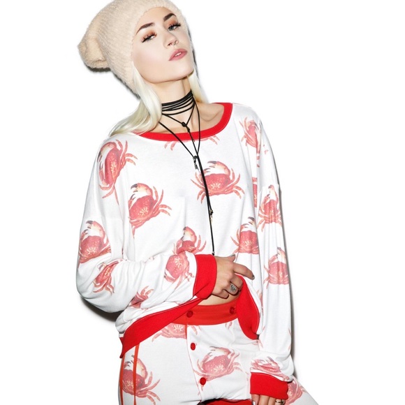 🎉HP🎉WILDFOX💋|| Crabby Moonlight Sweater 🦀🦀 - Picture 1 of 8
