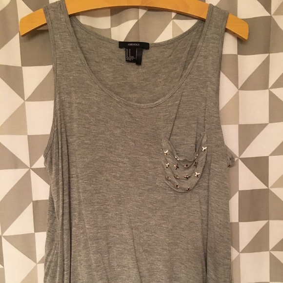 Gray studded pocket tank - Picture 1 of 4