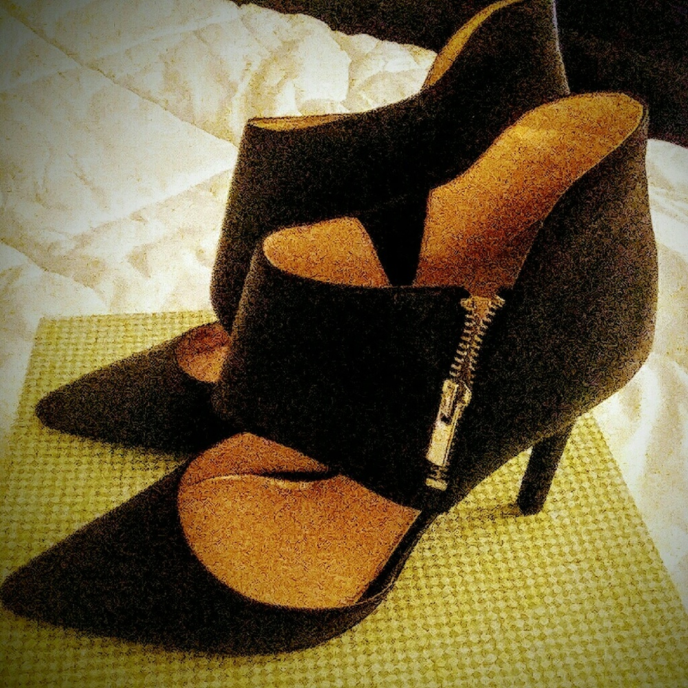 Jessica Simpson heels