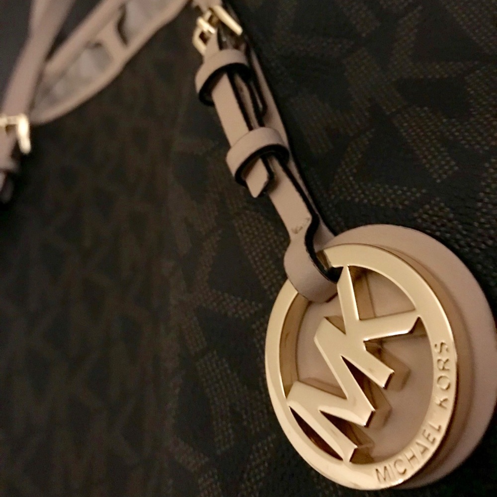 *SOLD* Michael Kors Large travel tote