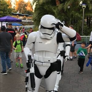 Meet your Posher, Luis