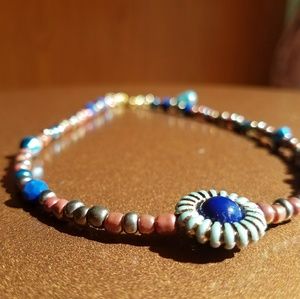 Amnys Choker