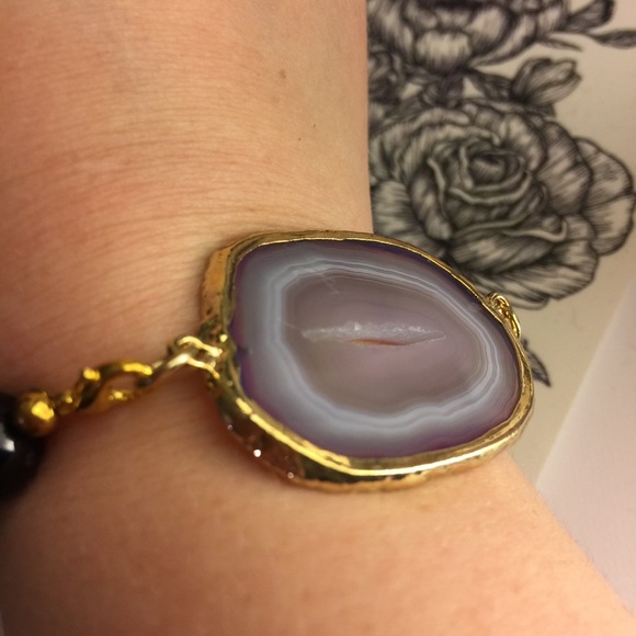 *HOST PICK* Handmade bracelet agate in gold tones - Picture 4 of 8