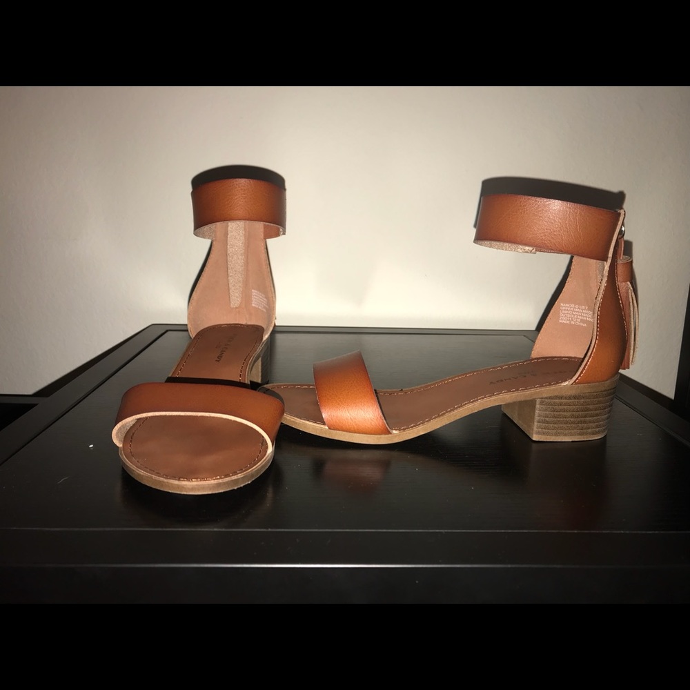 Brown Sandals - Picture 1 of 1