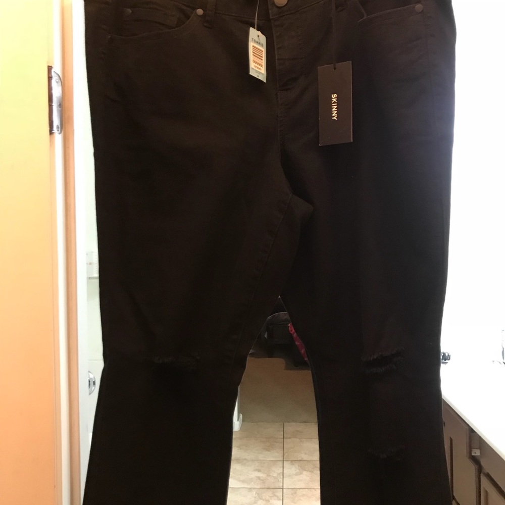 Brand new skinny destructive torrid jeans