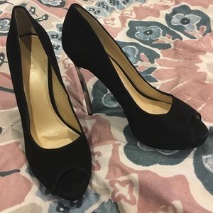 Suede black Pumps w/ Metal Heel