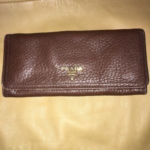 Authentic Prada Women’s Brown Leather Wallet