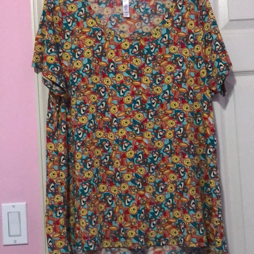 Lularoe classic tee