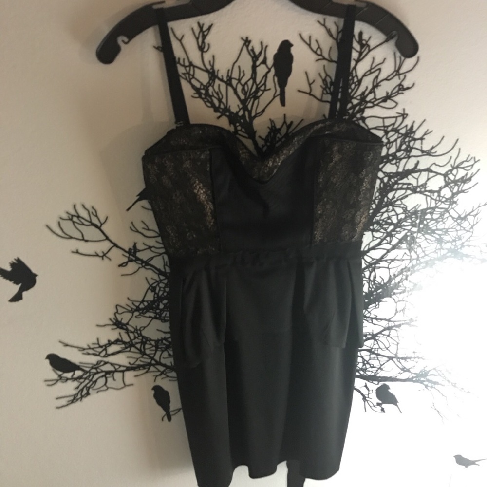 BCBGMAXAZRIA Black / gold cocktail dress