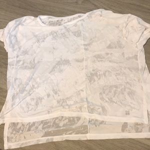 small sweaty Betty layering crop top