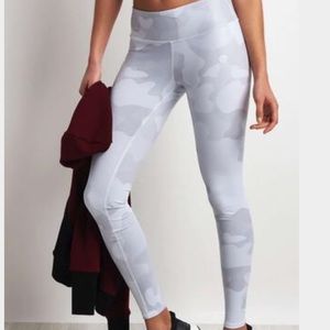 Alo Yoga High Waist Airbrush legging