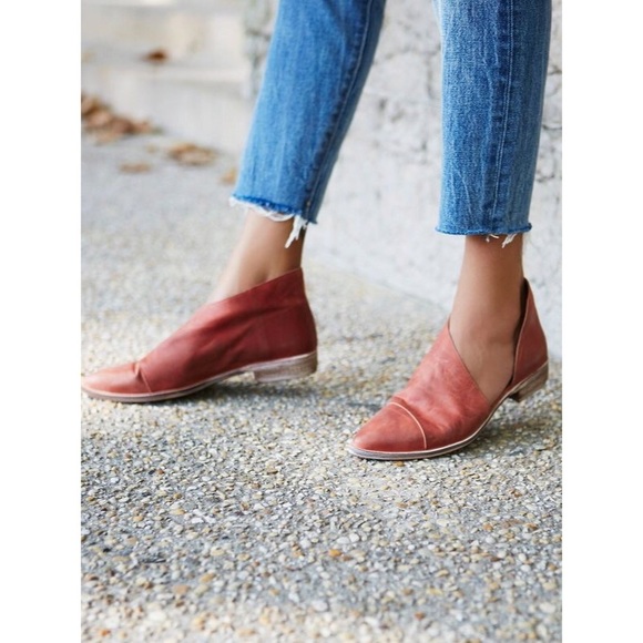 Free People Shoes - NEW Free People “Royale” Distressed Leather Flats