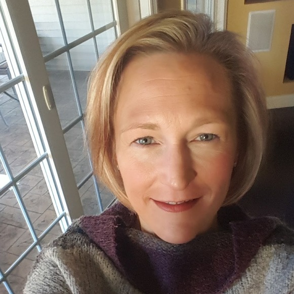 Meet your Posher, Kim - Picture 1 of 1