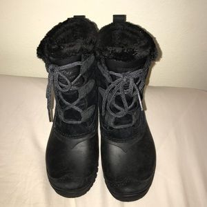 Women’s 7 Black The North Face Snow Boot