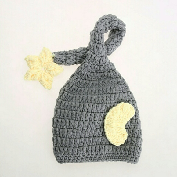 🆕Newborn Photo Moon & Star Hat - Picture 2 of 3
