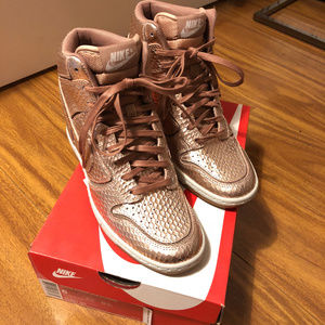 NEW Nike Dunk Sky Hi Sneakers Wedge 6.5 Rose Gold