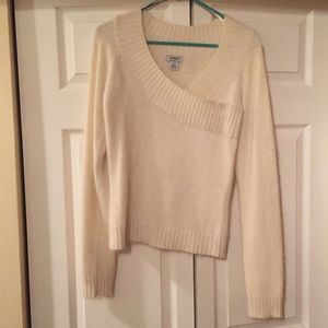 Guess Soft Cream Colored Sweater NWOT