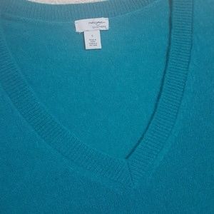 V Neck Cashmere Sweater