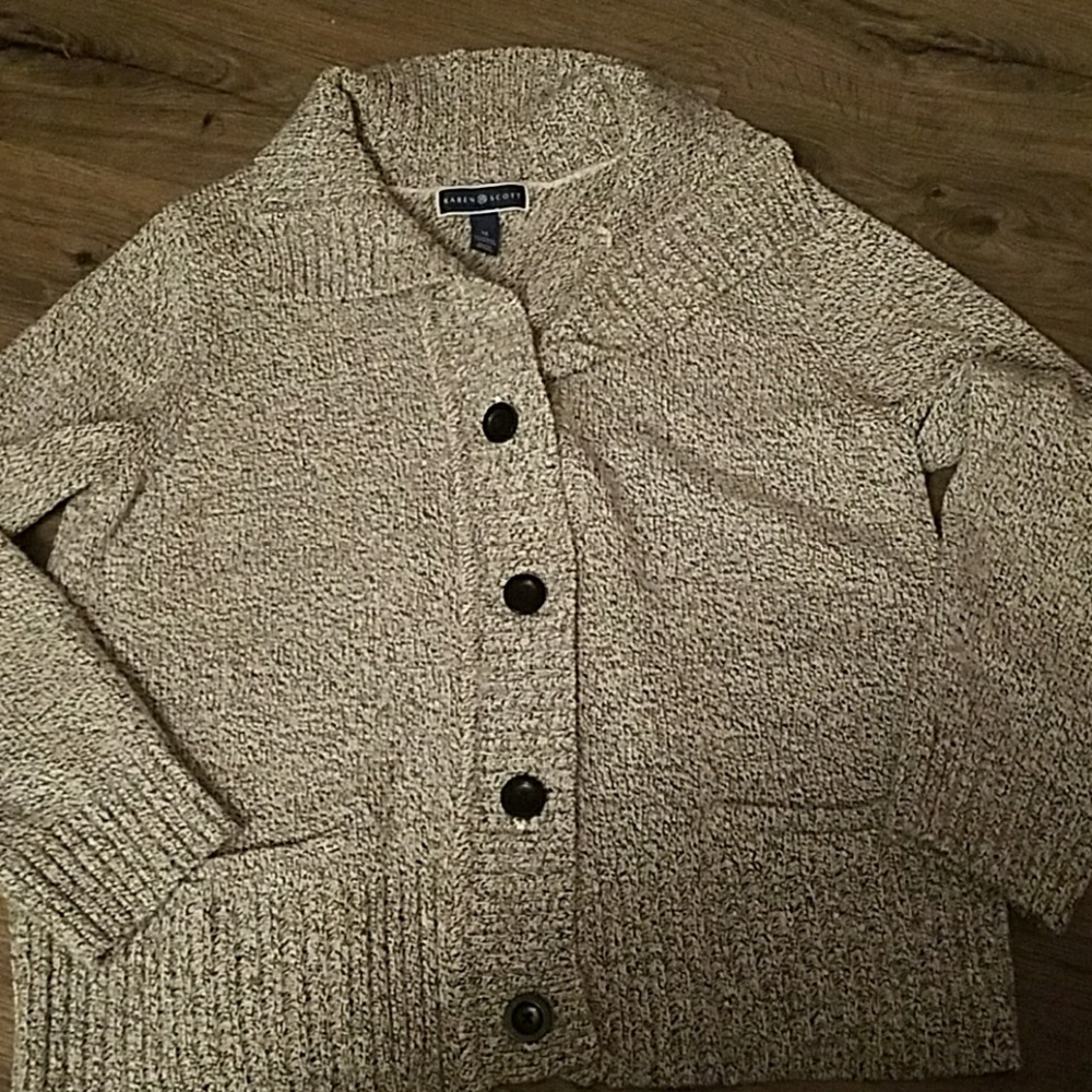 Comfy button up Sweater